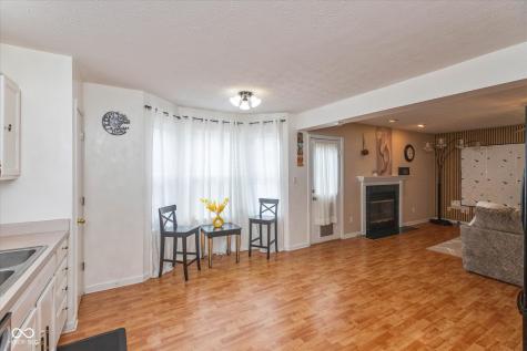 5527 Forest Ridge Court Indianapolis IN 46203