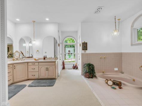 608 N Tulip Court Crawfordsville IN 47933