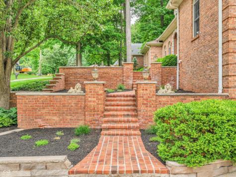 608 N Tulip Court Crawfordsville IN 47933