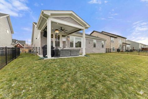 9906 Denim Drive Indianapolis IN 46239