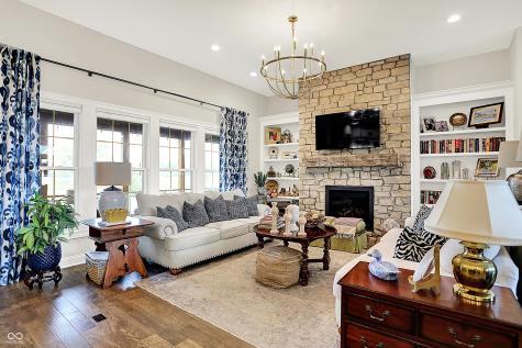 1135 Maclaren Court Franklin IN 46131