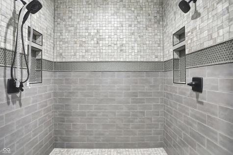 1135 Maclaren Court Franklin IN 46131