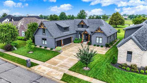 1135 Maclaren Court Franklin IN 46131