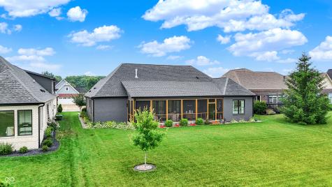 1135 Maclaren Court Franklin IN 46131