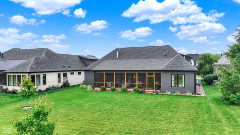 1135 Maclaren Court Franklin IN 46131