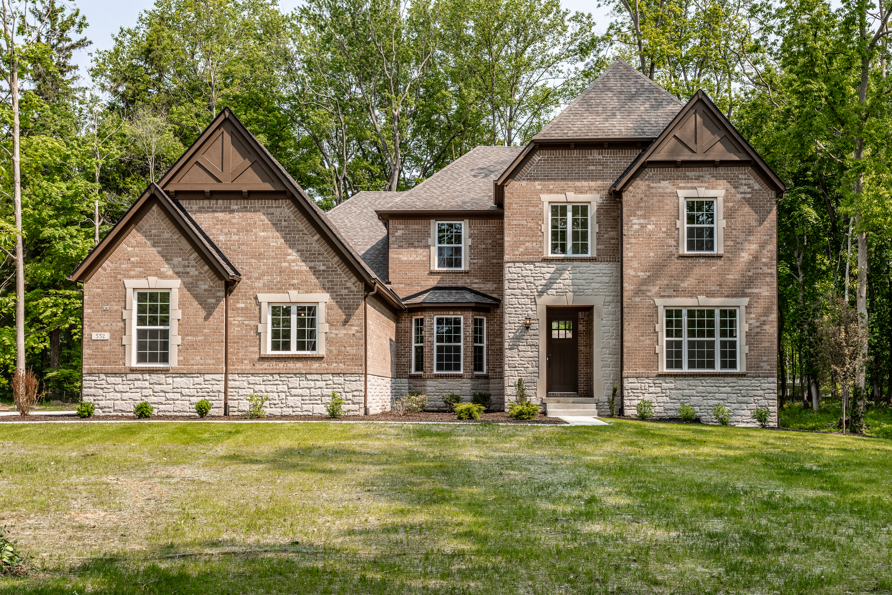 552 E 82nd Street Indianapolis IN 46240
