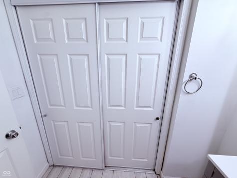 4026 Eisenhower Drive Indianapolis IN 46254