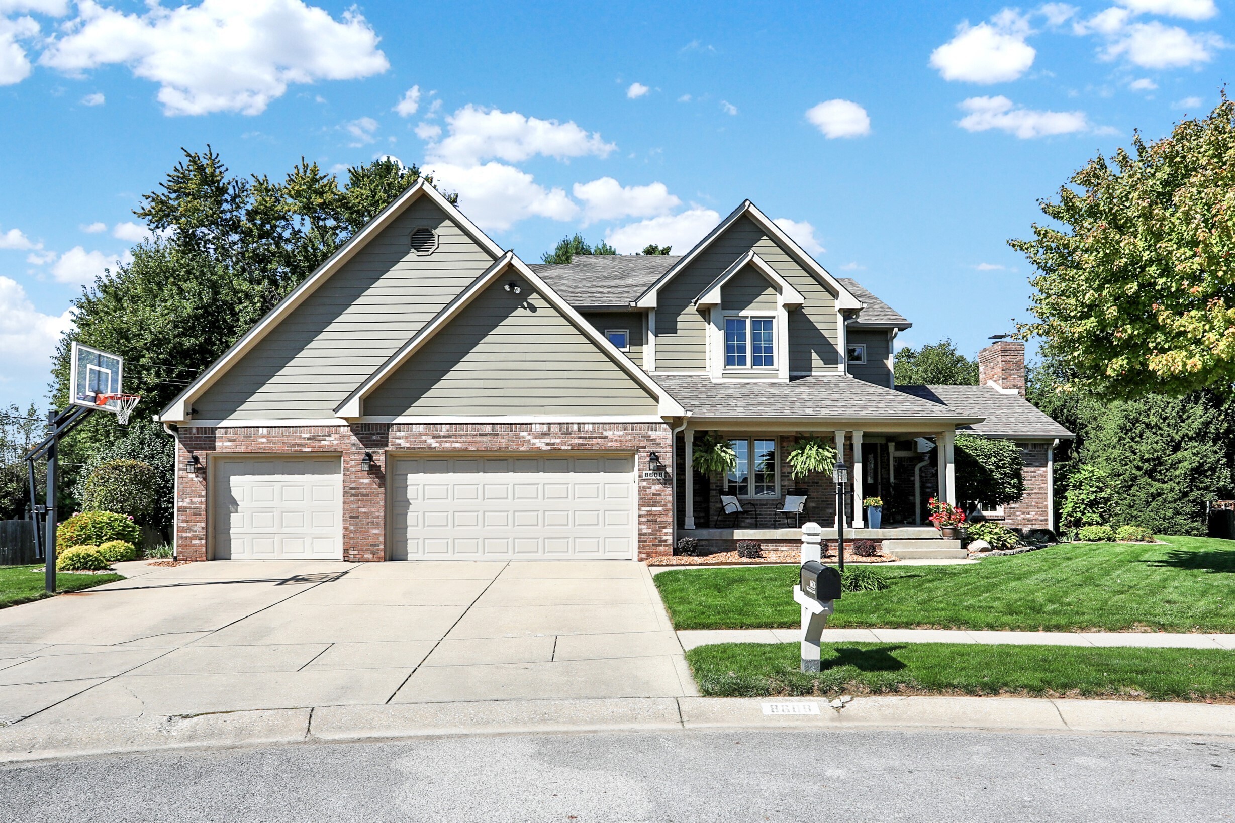 8608 Wrangler Court Indianapolis IN 46217
