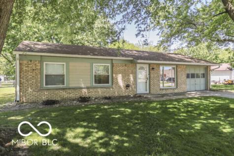 18 Maple Drive Bargersville IN 46106