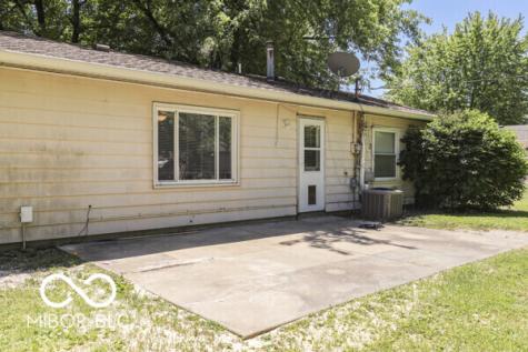 18 Maple Drive Bargersville IN 46106