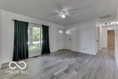 18 Maple Drive Bargersville IN 46106