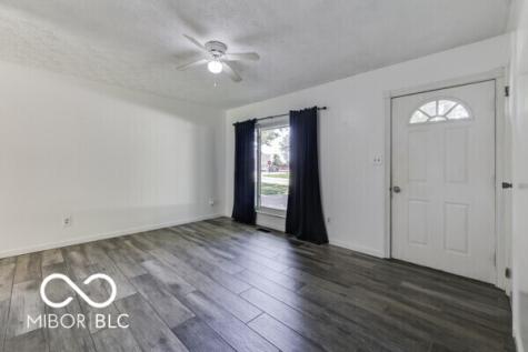 18 Maple Drive Bargersville IN 46106