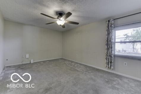 18 Maple Drive Bargersville IN 46106