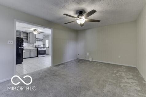 18 Maple Drive Bargersville IN 46106