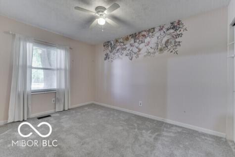 18 Maple Drive Bargersville IN 46106