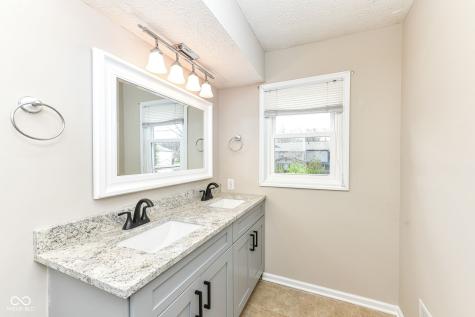 726 Ironwood Drive Carmel IN 46033