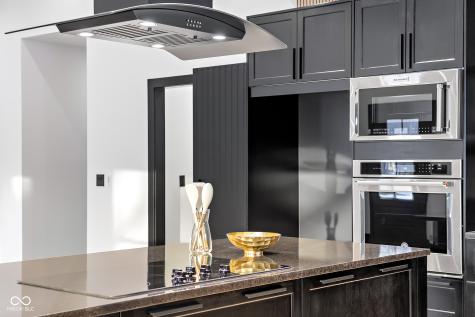 8615 S 150 W Columbus IN 47201