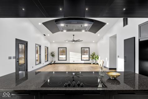 8615 S 150 W Columbus IN 47201