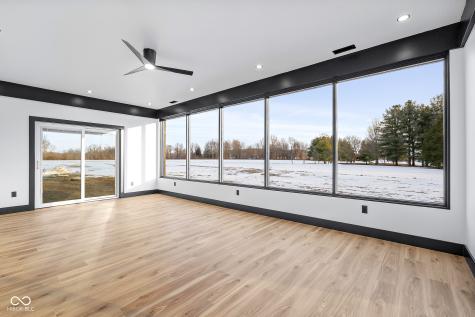 8615 S 150 W Columbus IN 47201