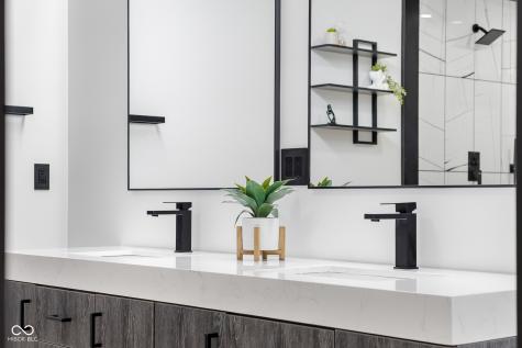 8615 S 150 W Columbus IN 47201