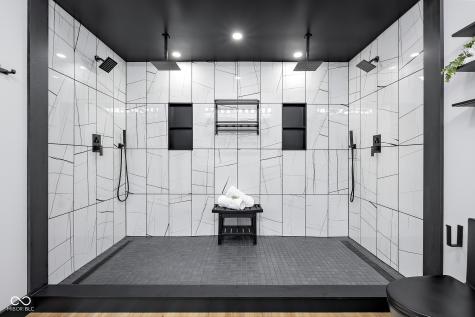 8615 S 150 W Columbus IN 47201