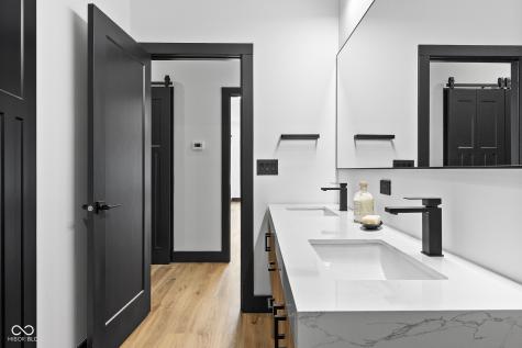 8615 S 150 W Columbus IN 47201