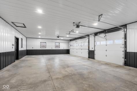 8615 S 150 W Columbus IN 47201