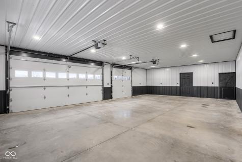 8615 S 150 W Columbus IN 47201