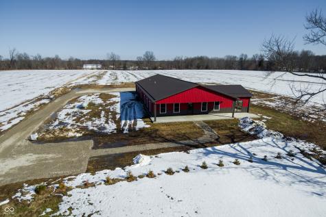 8615 S 150 W Columbus IN 47201