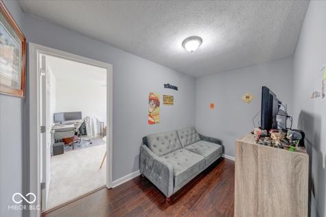 2705 Camelot Way Greenwood IN 46143