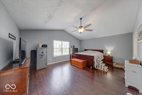 2705 Camelot Way Greenwood IN 46143