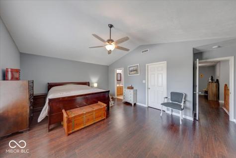 2705 Camelot Way Greenwood IN 46143
