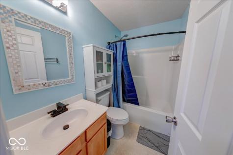 2705 Camelot Way Greenwood IN 46143