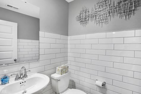 455 Lincoln Circle East Fortville IN 46040