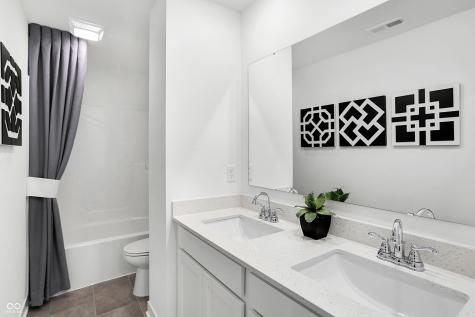 455 Lincoln Circle East Fortville IN 46040
