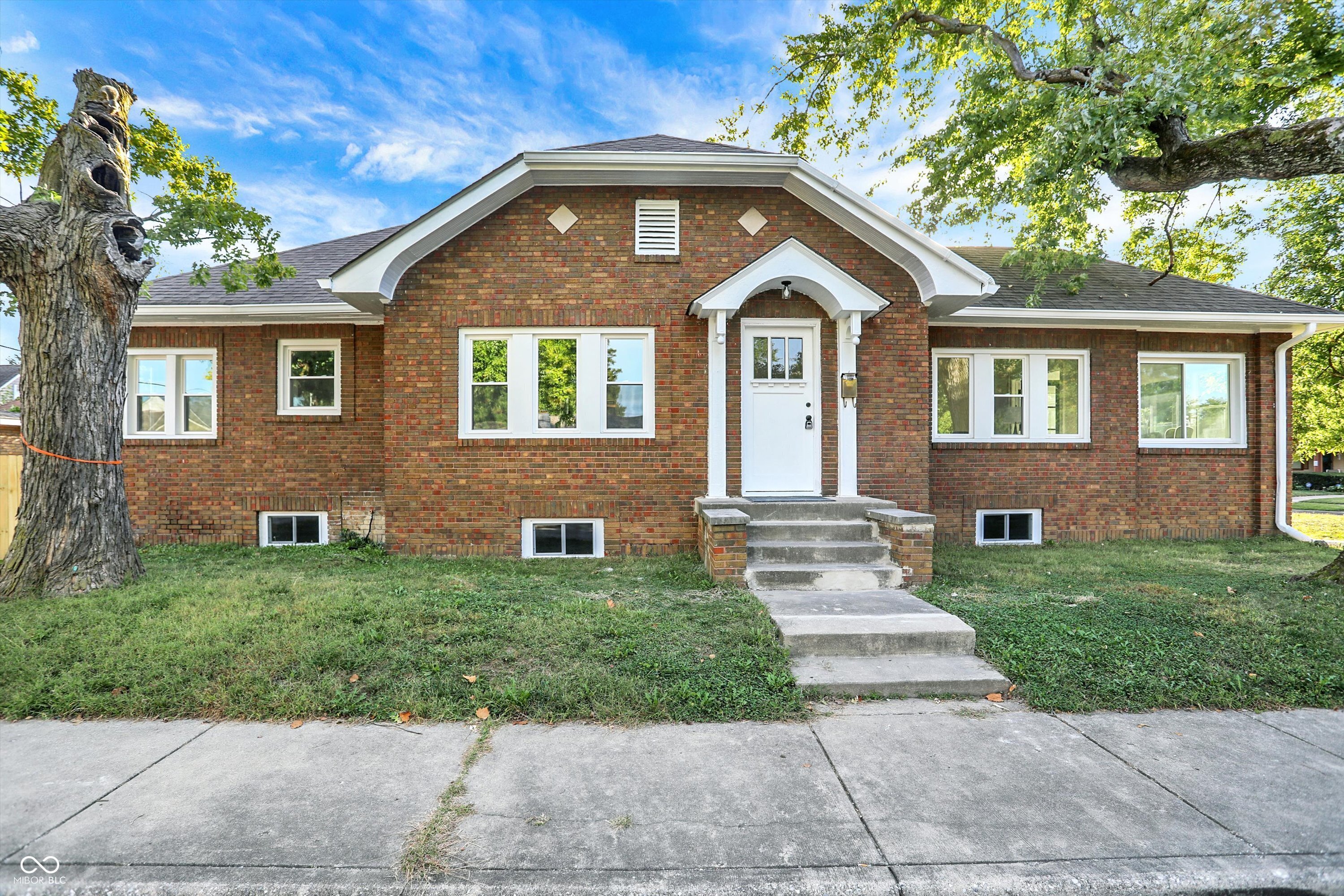 260 W 44th Street Indianapolis IN 46208