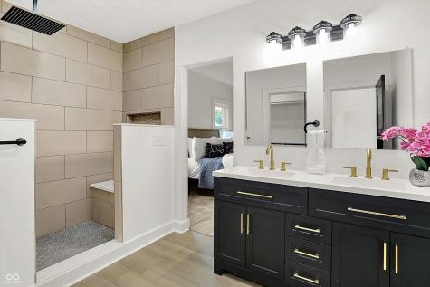260 W 44th Street Indianapolis IN 46208