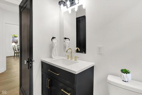 260 W 44th Street Indianapolis IN 46208