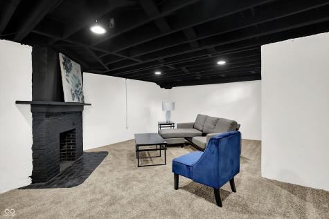 260 W 44th Street Indianapolis IN 46208