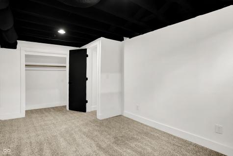 260 W 44th Street Indianapolis IN 46208