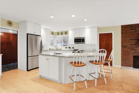 6725 Grosvenor Place Indianapolis IN 46220