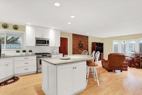 6725 Grosvenor Place Indianapolis IN 46220