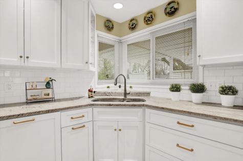6725 Grosvenor Place Indianapolis IN 46220