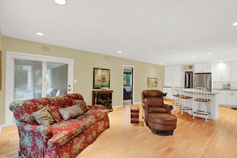 6725 Grosvenor Place Indianapolis IN 46220