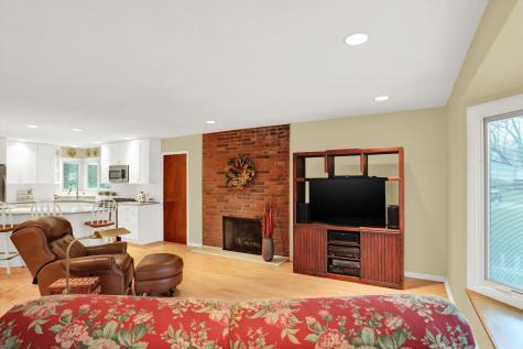 6725 Grosvenor Place Indianapolis IN 46220