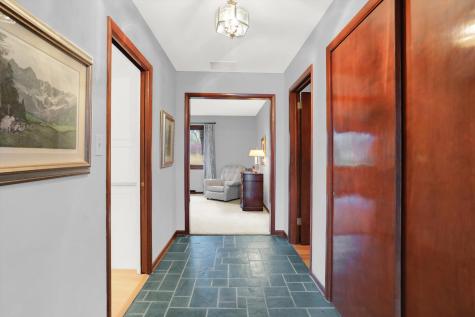 6725 Grosvenor Place Indianapolis IN 46220