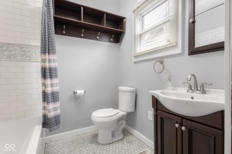 1714 Gilmore Street Columbus IN 47201