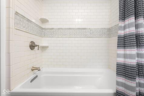 1714 Gilmore Street Columbus IN 47201