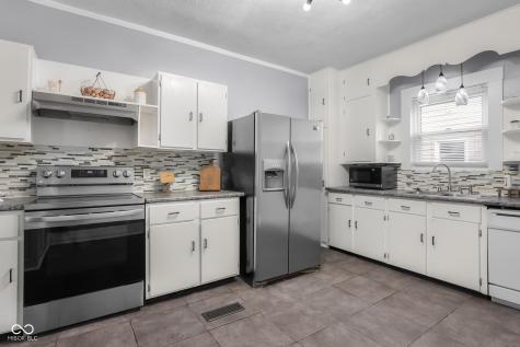 1714 Gilmore Street Columbus IN 47201