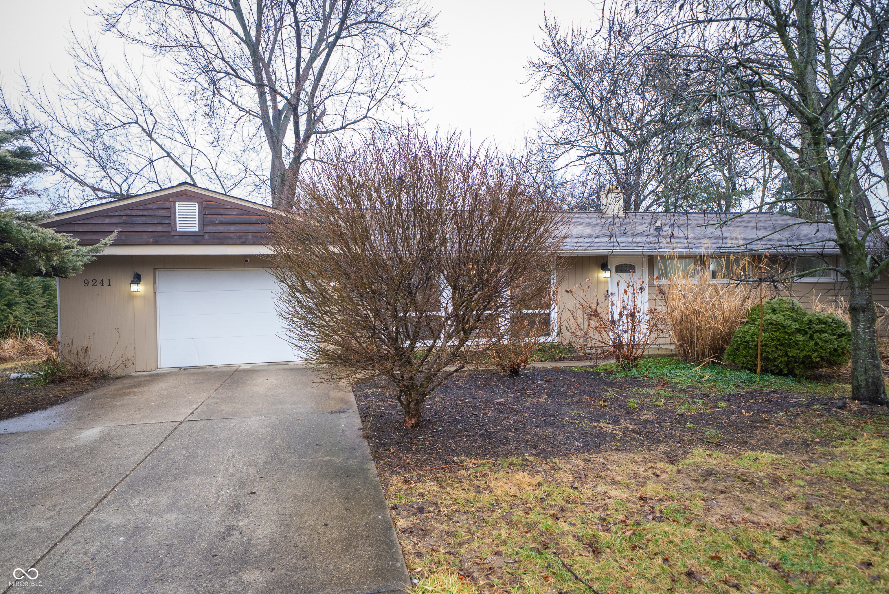 9241 Central Avenue Indianapolis IN 46240